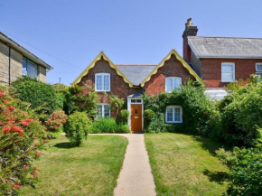 3 bed in Sandown 85985